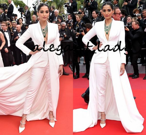 

сонам ​​капур в ральф руссо пром комбинезон с поезда 2020 v-образным вырезом с длинным рукавом белый каннский red carpet outfit evening wear, Black;red