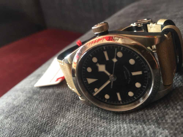 

Tudorrr нержавеющая сталь автоматическая механическая Красный безель черный Ротор M