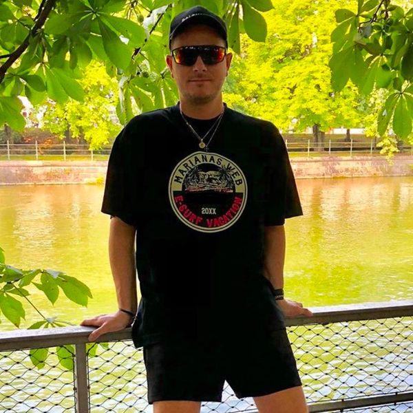 

20ss vt black logo pattern printed t-shirt coconut tree tee fashion solid simple short sleeves men women summer street t-shirt hfymtx619, White;black