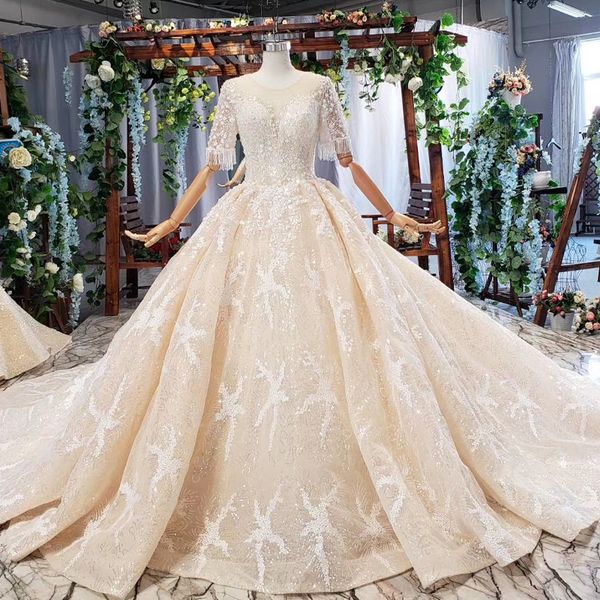 

2019 ление вадебне пла новизна иллзи о еи л  половиной Ѭђкава окѬа, White