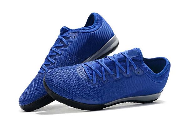 

men knitted soccer shoes ic / tf soccer shoes blue low help football shoes