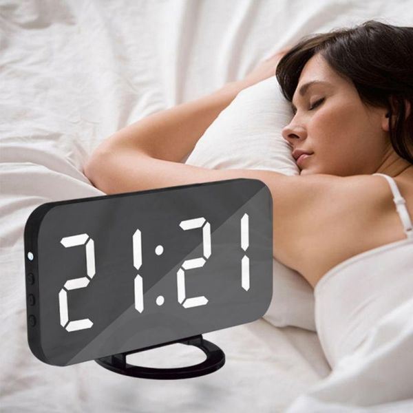 

new arrival with dimmer snooze nightlight digital electronic mirror 6.5 "plastic screen alarm clock 5v2a lazy snooze alarm clock
