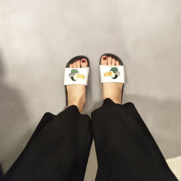 

fashion luxury designer women shoes personality printing summer korean version of fashion flat bottom skidproof slippers white size 36-41, Black