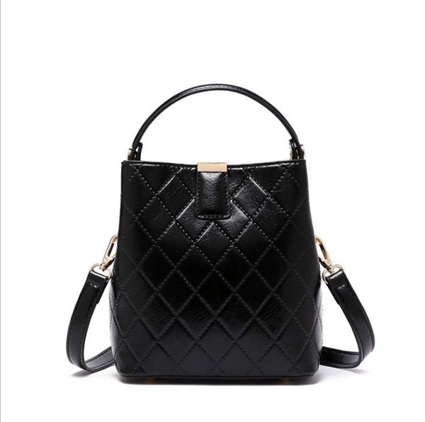 

fashion brand designer handbags new simple car stitching diamond version single shoulder messenger bag portable small bag ing