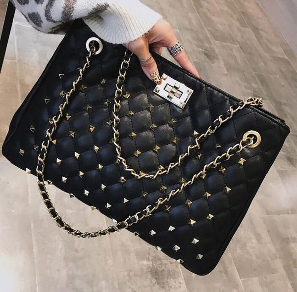 

factory wholesale women handbag rivet womens shoulder bag large embroidered leather fashion handbags personalized rivets leathers chain bags, Black;red