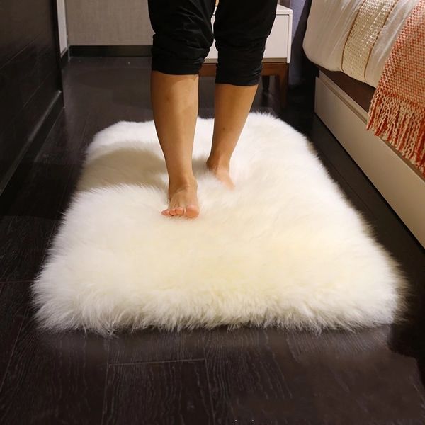 

warm soft genuine sheepskin fur bed slide rug home decoration beige white sheep fur cloak room floor mat fur bedside carpet