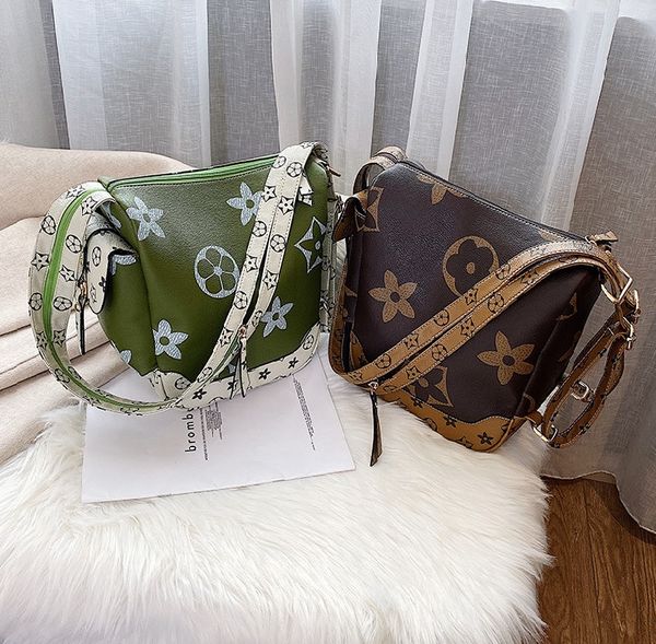 

2020 new printed pu three purpose backpack owl messenger bag ladies personality multifunctional fashion backpack