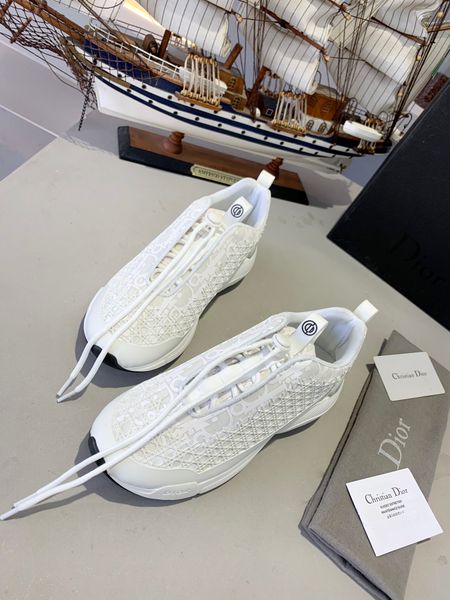 

luxury designer2020 men's and women's new luxury fashion wild high-quality classic comfortable breathable outdoor jogging casg