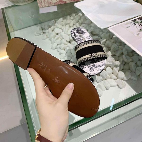 

париж топ дизайнер женские тапочки летние сандалии пляж слайд тапочки женские шлепанцы мокасины сексуальные вышитые цветочные тапочки, Black