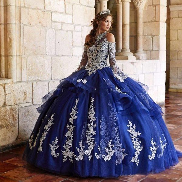 

Vintage Lace Ball Gown Quinceanera Dresses Halter Neck Beaded Prom Gowns Long Sleeves Tulle Tiered Sweet 16 Pageant Dress