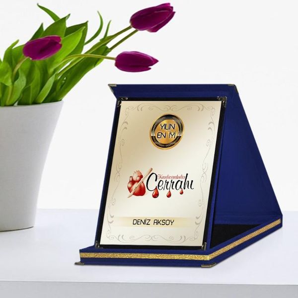 

personalized the year 's kardiovaskuler surgeon navy blue plaque award-2