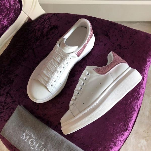 

2020 latest oversized sneakers men's and women's casual shoes fashion trend comfortable shoe size 35-43 type 39745400517