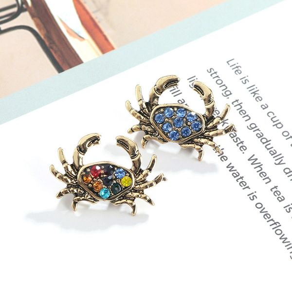 

6 шт прекрасного кристалл whale брошь горного хрусталя краб знак эмаль pin для женщин рубашки backpacks нагрудных pin vintage животных ювели, Gray