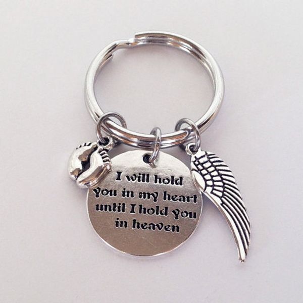 

new ancient silver wings baby footprints i will hold you in my heart letter tag keychain creative designer keyring mother thanksgiving gifts, Slivery;golden