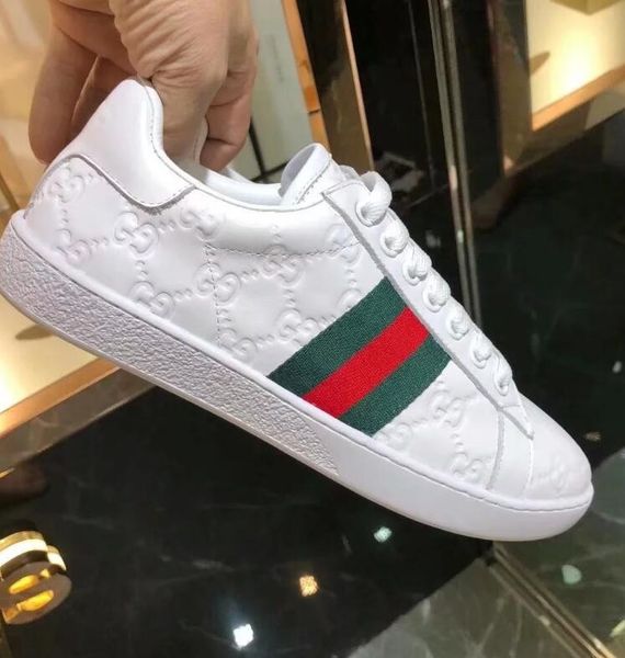 

2019 classic oversized sneakers, white leather red bottoms men flats & women casual shoes, size 35-45, Black