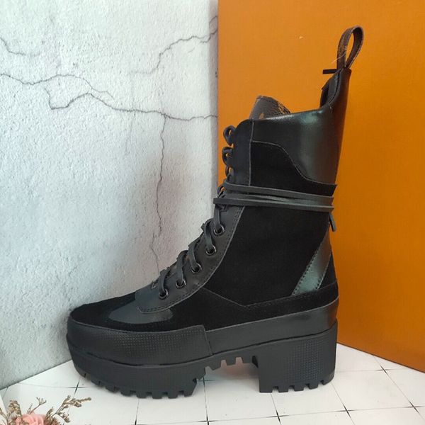 

2020 new european women's boots thick high-heeled front lace-up short tube printing color-matching martin boots factory direct sales, Black
