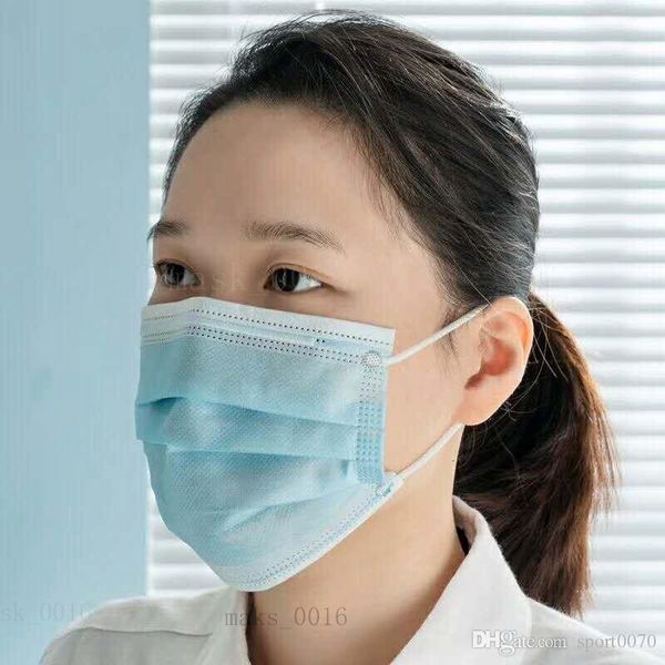 

2020 одноразовые маски толстые 3 слоя пылезащитный earloop пыли рот маски мягкие дышащие бесплатно 50 / 100шт покупки защитите свое здоровье