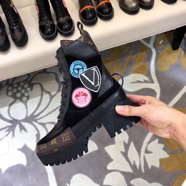 

women fashion outdoor desert boot leather platform ankle boots flamingos medal martin boots heavy duty soles ing, Black