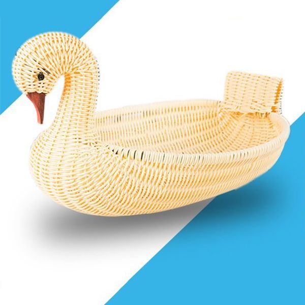 

eco-friendly woven basket storage imitation rattan animal shape display (28x18x18cm