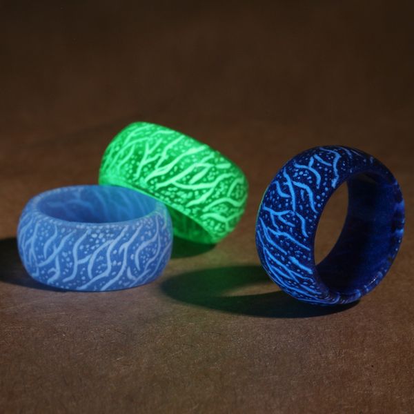 

jewelry luminous rings fluorescent jewelry trend resin glow in the dark finger ring band halloween party 1pcs, Golden;silver