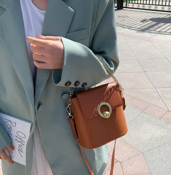 

women's small bag cross body bags 2020 new all-around retro messenger bags fashionable chain bucket bag