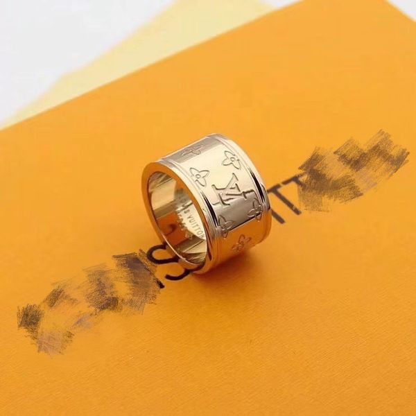 

luxury jewelry women rings four leaf flower wide designer rings titanium steel silver rose gold 18k gold logo v engagement rings for couple