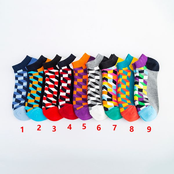 

harajuku счастливые короткие носки мужские смешной аватар хлопок случайные мужчины носки красочные новизны скейтборд носки женщин d19017, Black