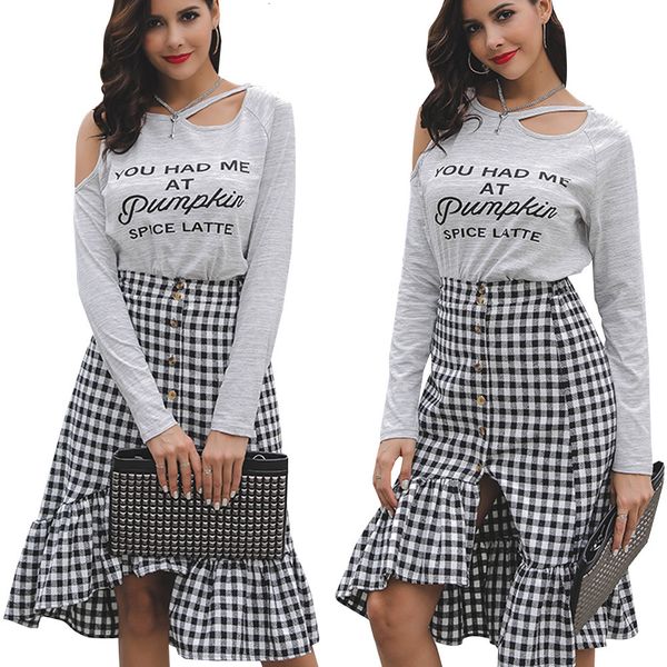 

2019 season women's wear personality irregular collar dew clavicle long sleeves shirt pure color letter pumpkin t shirts, Black