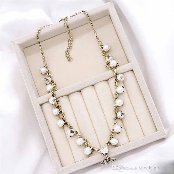 

fashion diamond vintage women necklace lady design pendant letter short brand pearl bee necklaces party wedding luxury jewelry for bride, Silver