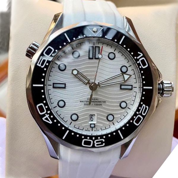 

white men watch ceramic 300m bond 007 21032 diver axial 8500 watch automatic movement dial 41mm relojes rubber strap wristwatch, Slivery;brown