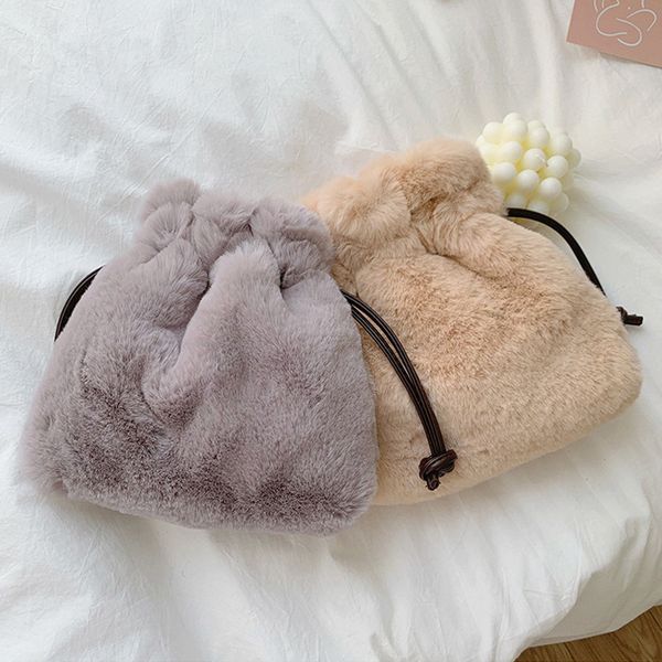 

autumn winter new 2019 faux fur bucket bag cute shoulder crossbody bag girl's furry handbags drawstring women bags designer