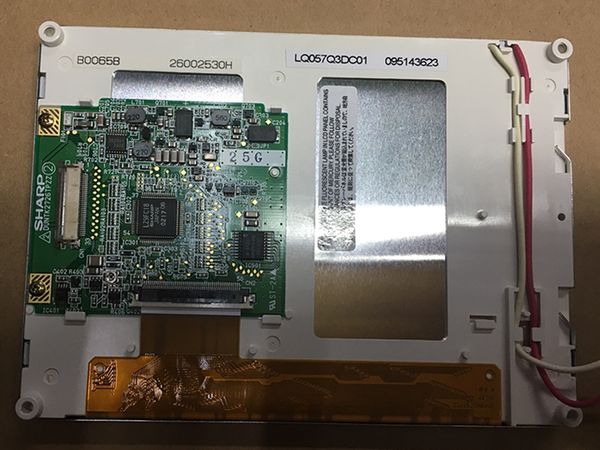 

оригинальная экранная панель lq057q3dc01 5,7-дюймовый экранный дисплей 320*240 дигитайзер для промышленного оборудования на складе протестир