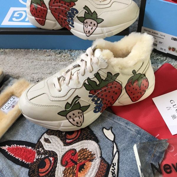 

high version daddy shoes women's winter plus plush thick bottom sports white shoes red lips strawberry printed couple shoes, Black