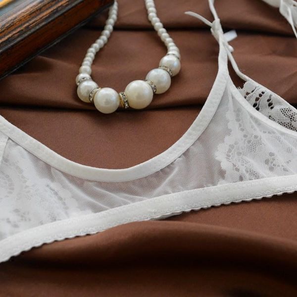 

wholesale-shaonvmeiwu lace bridal black appeal tempts the lady to garter belt set to contain silk stocking big size, Black;white