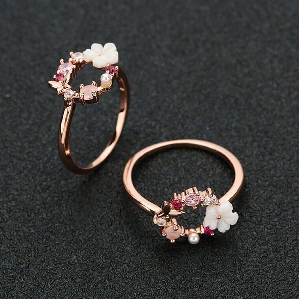 Moda criativa borboleta flores de dedo de cristal anéis de casamento para mulheres Rose Gold Zircon glamour anel jóias menina presente