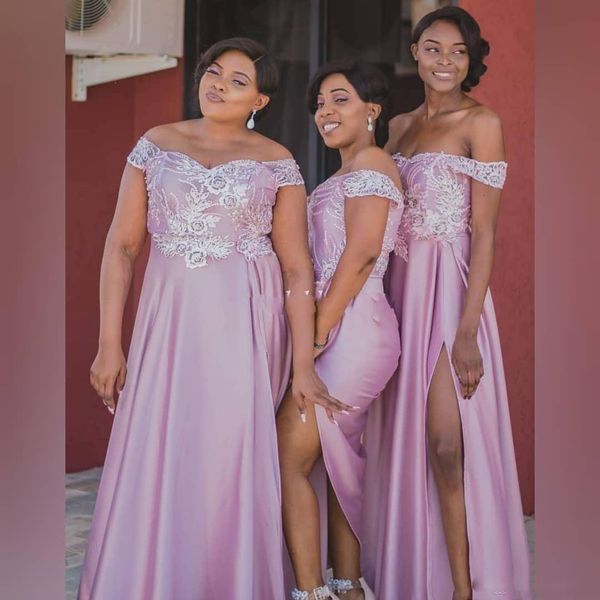 Plus Size African Bridesmaid Dresses Off Shoulder Satin Lace Backless Floor Length Side Slit Robes De Fete Maid Of Honor Wedding Guest Dress