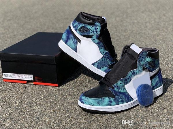 

2020 authentic air 1 high og wmns tie-dye basketball shoes men women white black aurora green leather sneakers sports with original box