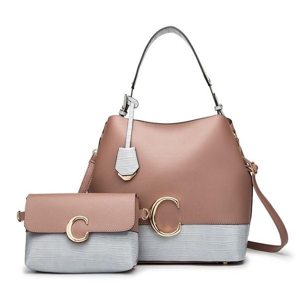 

female bag 2019 new handbags simple messenger bag hit color flow packet bags