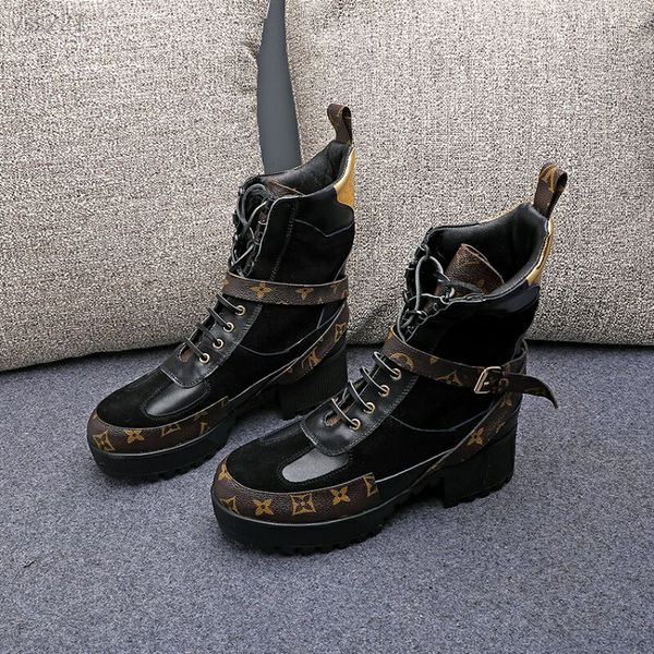 

new color matching lace-up martin boots 2019 thick bottom personality heel casual women's boots high heel women's short boots sing, Black
