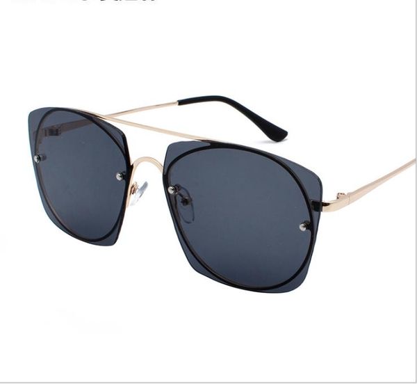 

new korean version of the big box sunglasses, White;black