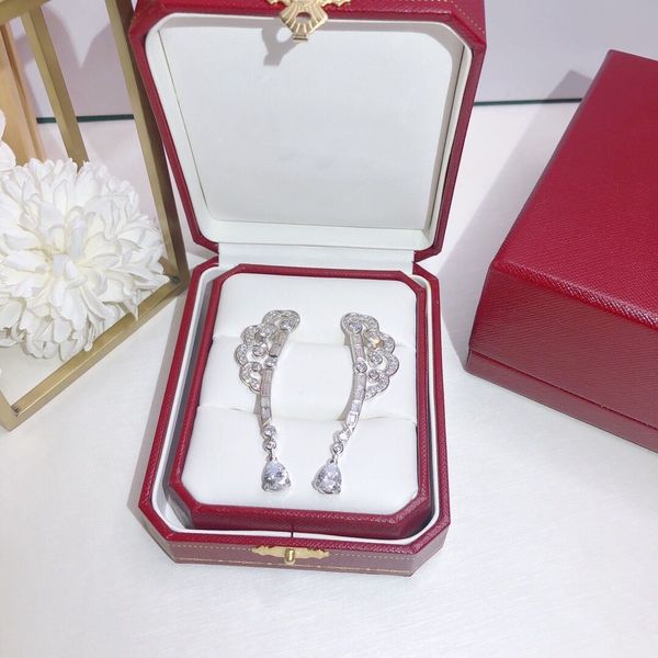 

luxurious and gorgeous infinite stud earrings, au750 material 18k gold-plated permanently discoloration, high-end diamond earrings, stylish, Golden