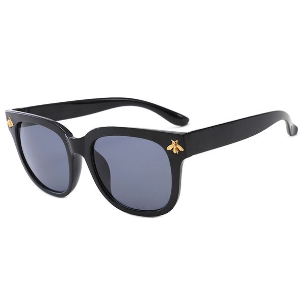 

2019 new luxury round square sunglasses fashion bee polarized sunglasses uv400 large frame luxury fashion cat eye sunglasses with box, White;black