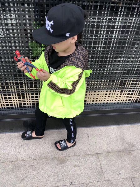 

Double ided clothe boy girl windbreaker kid outerwear children jacket letter triped coat for boy outdoor ca ual tyle jacket