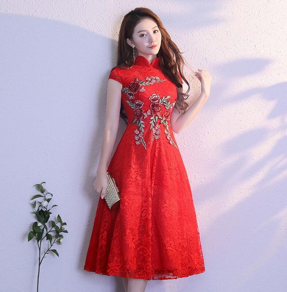 2020 Red Modern Chinese Dress Qipao Sexy Cheongsam Beige Dresses Casual Women Lace Traditional Evening Gown Vestido Oriental Wedding From Kennethy 42 78 Dhgate Com