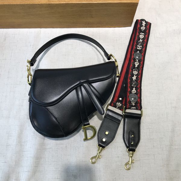 

Ladie brand fa hion addle bag pu leather hor e hoe buckle houlder trap hand held ingle houlder oblique embroidery bag