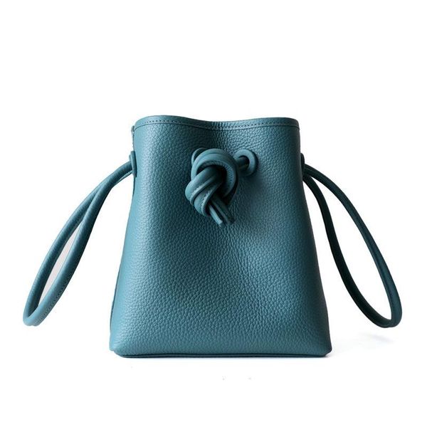 

belle2019 rope pulling bucket litchi grain head layer cowhide single shoulder satchel small concise package