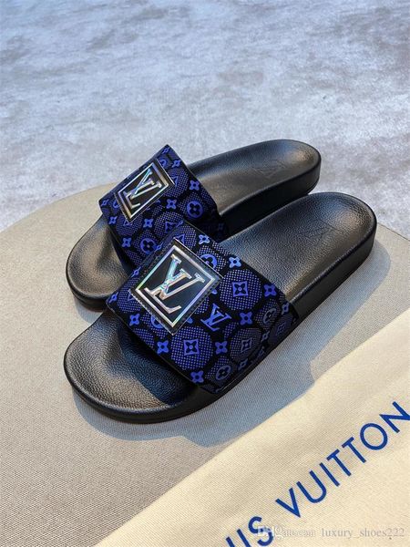 

1a7voy mule waterfront cette mule waterfront dÃ©ploie une large bride avant Ã motif monogram irisÃ©, emblÃ©matique de la collection homme 65197