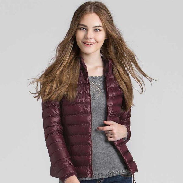 

artka 2018 autumn & winter ultra light short women down jacket 90% white duck down female slim hooded coat dk11262d, Black