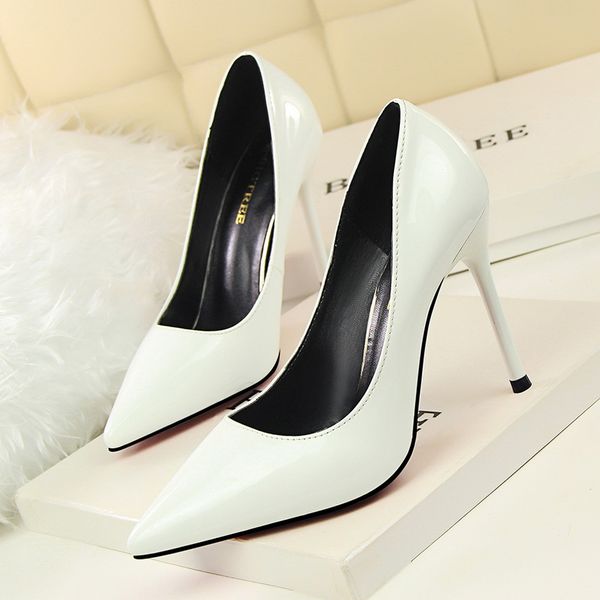 

2019 women black sheepskin patent leather poined toe women pumps fashion red bottom high heels shoes for women wedding shoes