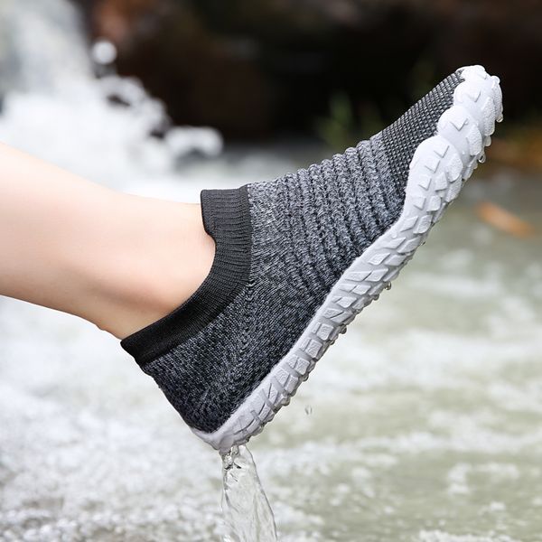 

summer water shoes men woman beach slippers upstream barefoot sea beach shoes couple aqua shoes swimming socks wading sandals, Black